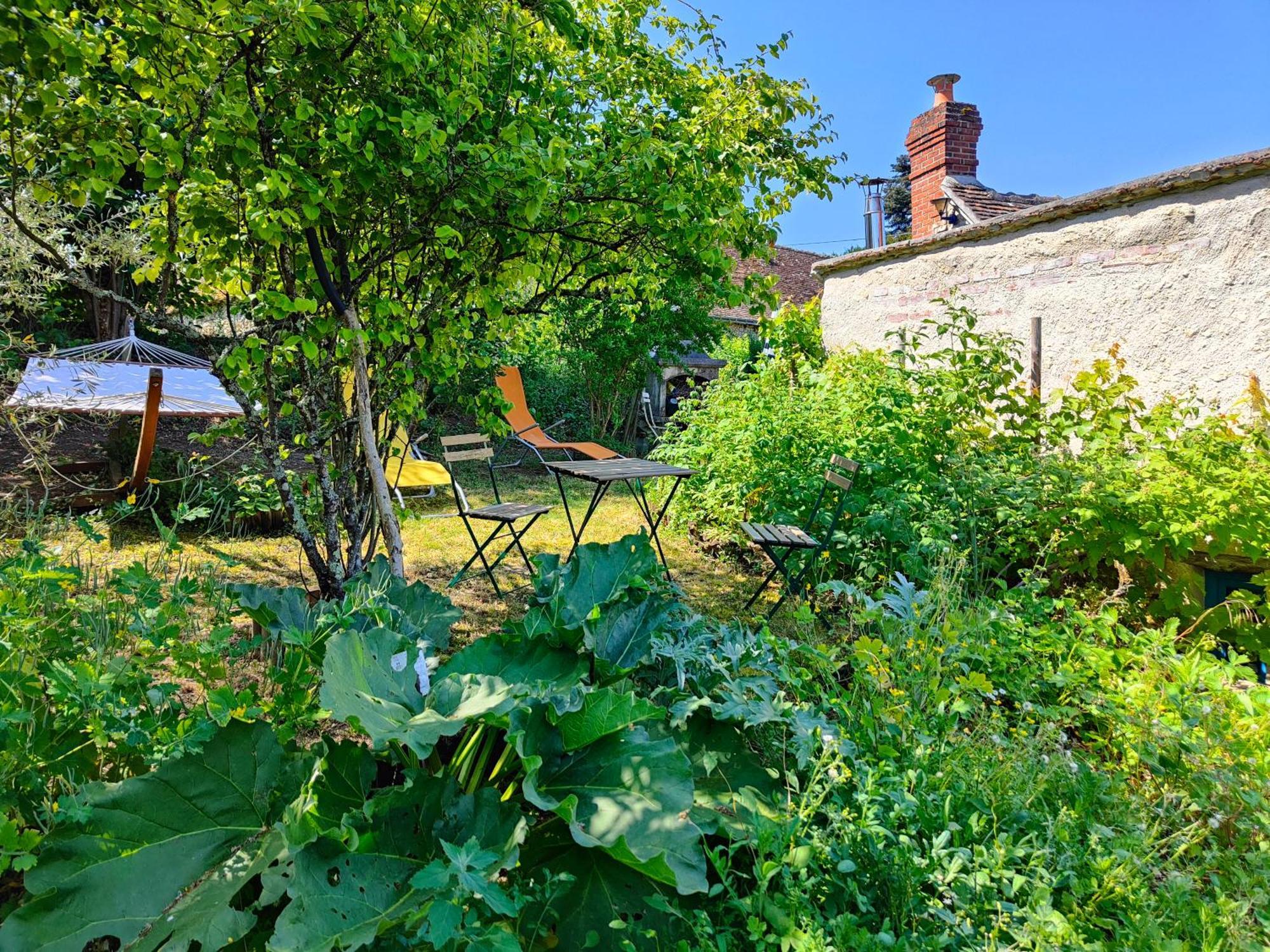 Willa La Maison Bleue De Husseau Ancienne Ferme Semi-Troglodytique 18E Siecle Montlouis-sur-Loire Zewnętrze zdjęcie